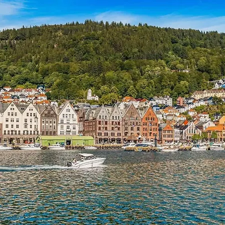 Apartment Dinbnb I The Family Dream Behind Bryggen I Renovated 2024